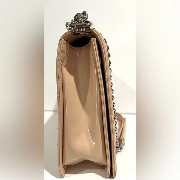 CHANEL GLAZED CALFSKIN JUMBO BOY BAG - VINTAGE - Picture 4 of 15